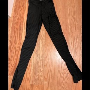 Pretty Little Thing ribbed split hem leggings